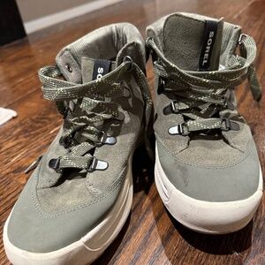 Sorrel Athletic Boots